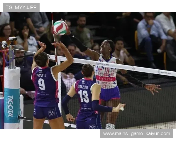 米兰展现出了冠军球队的气质:从坚持到荣耀的豪迈篇章 米兰展现出了冠军球队的气质:从坚持到荣耀的豪迈篇章