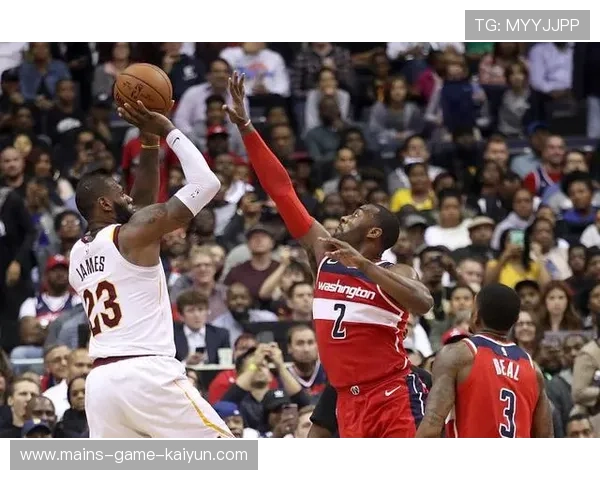 切尔西詹姆斯：攻防两端的压制艺术