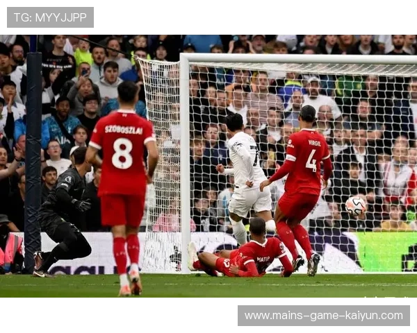 马内冷静罚入制胜一球 马内冷静罚入制胜一球