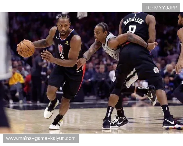 切尔西詹姆斯：攻防两端的压制艺术